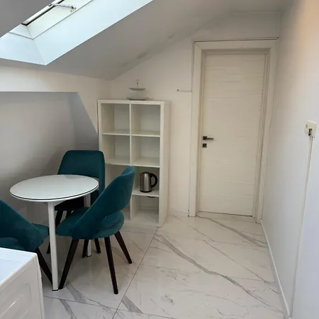 Teddy Luxury * Белград