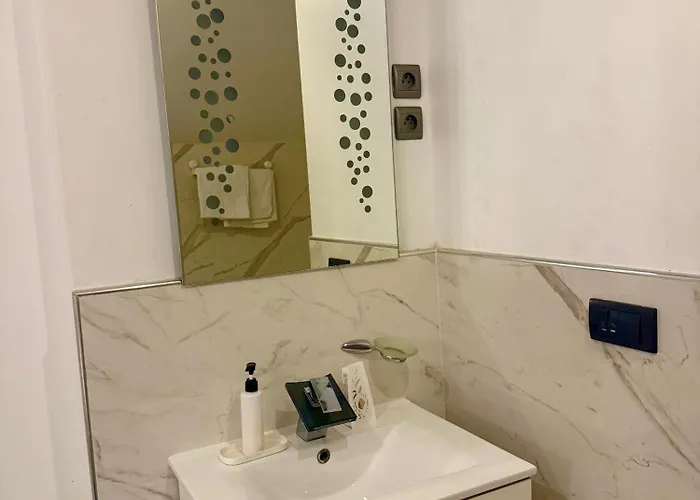 Teddy Luxury Apartment